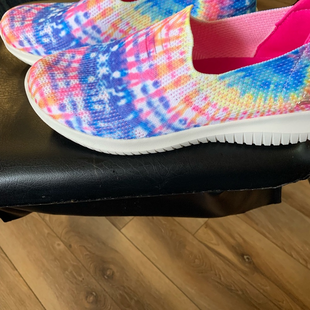 Skechers Air Cooled Memory Foam Slip On 8.5.